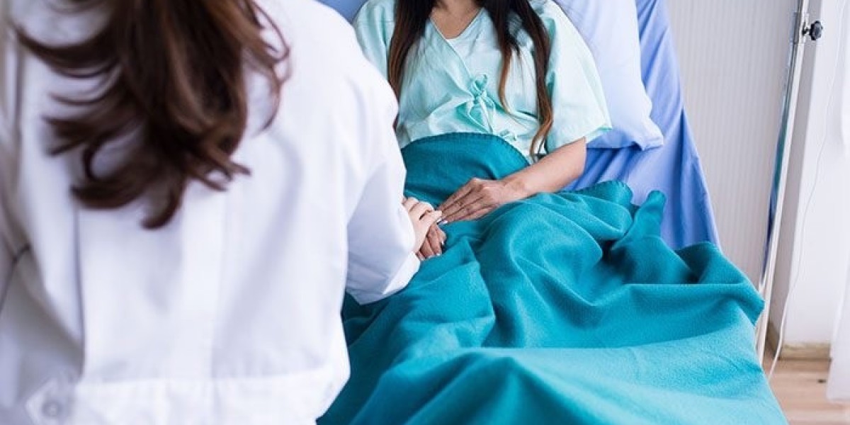 Making the Decision: Do I Need a Nurse After Plastic Surgery?