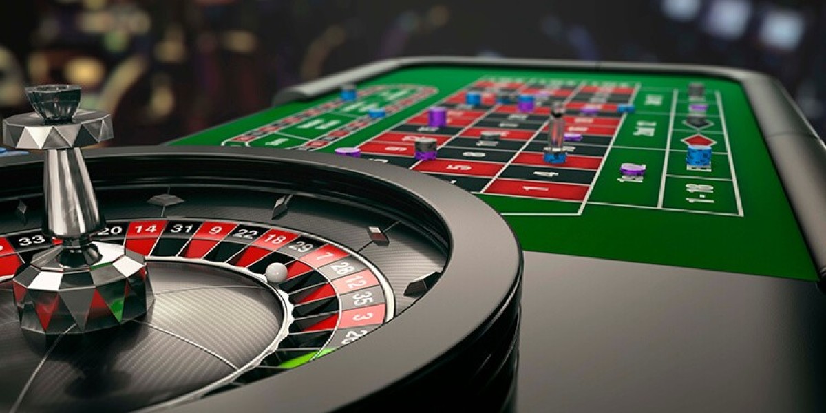 "The Role of Augmented Reality in Social Interaction within Online Casinos: Bridging Virtual Connections and Enhanc
