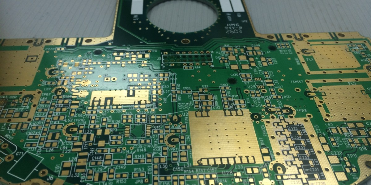 How an HDI Printed Circuit Board Supports Modern Electronics